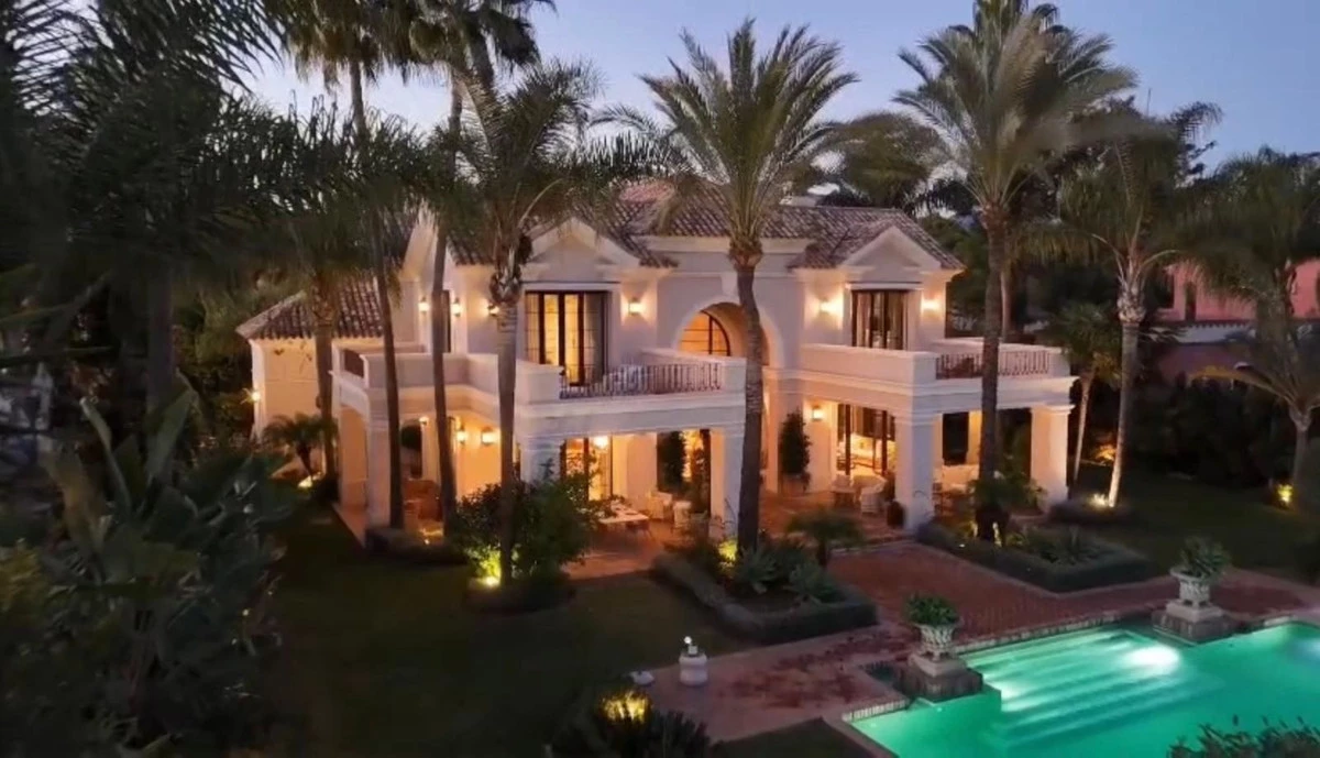 2-5bd7b9d04b45e33852eaf0ec6670150d