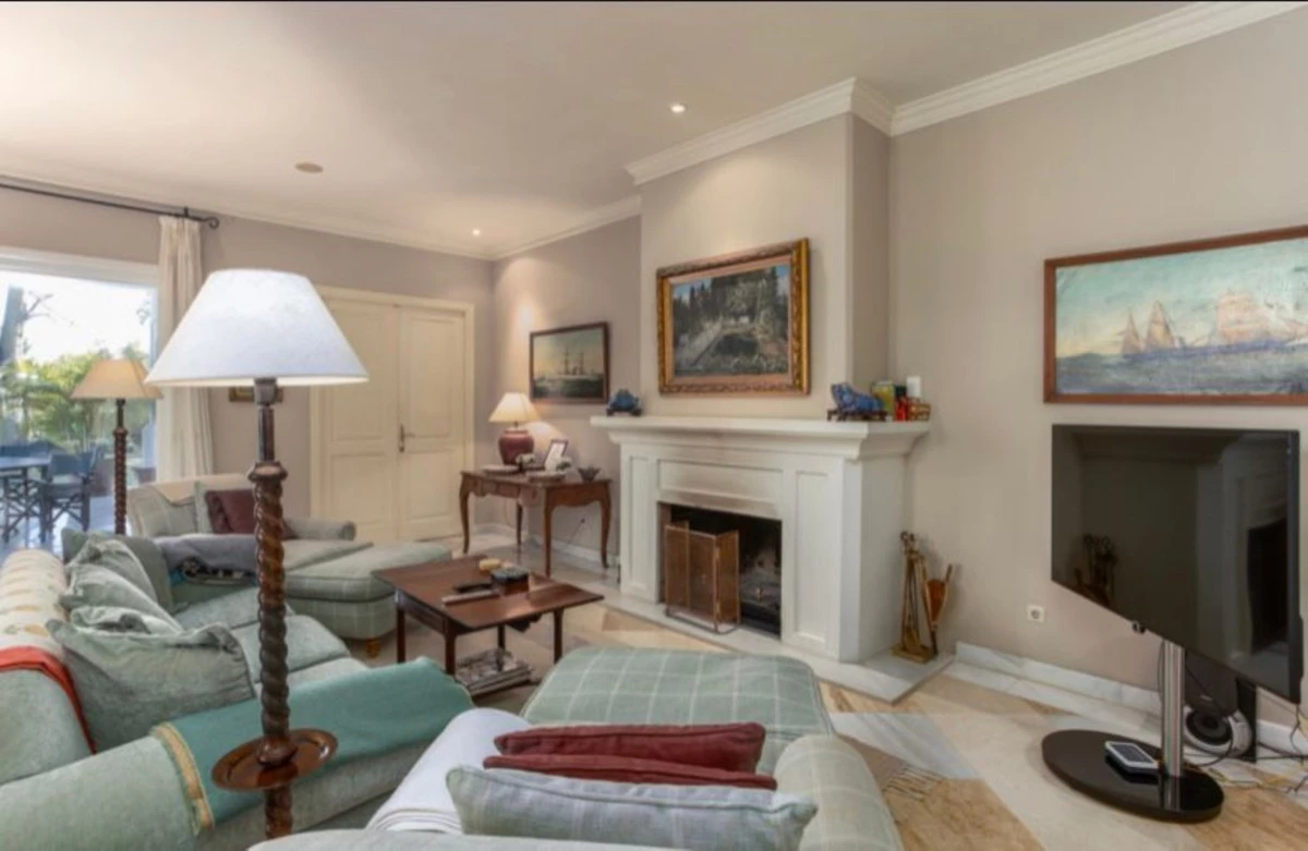 4-c23c0f86247804fa50226aecd8b0b2c8