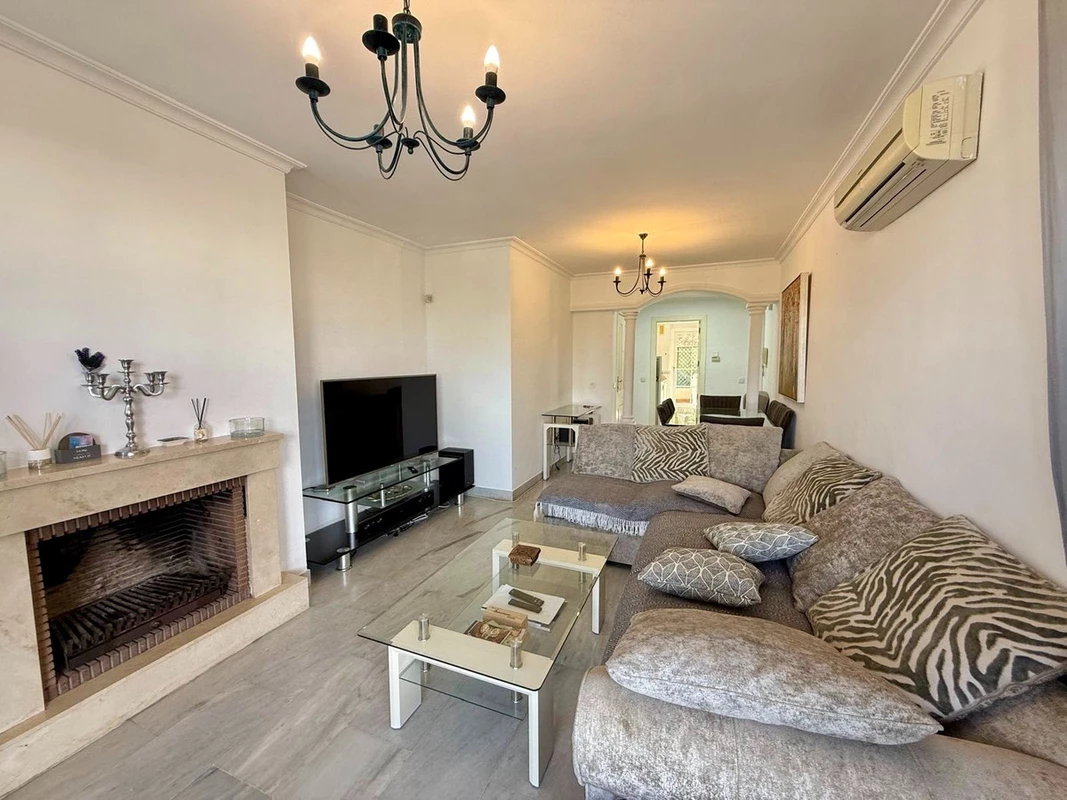 8-e64a9055bba3e77ac8aca3b893cdf826