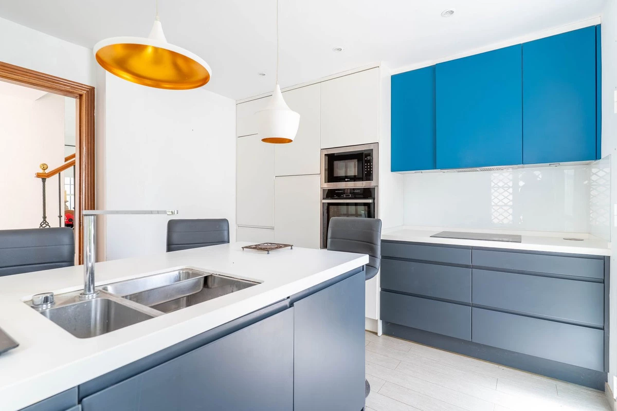 7-aa4cc561180b369757c0bb4af9886cd3