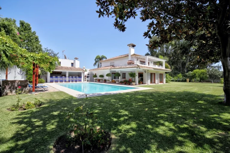 R4965571 | Detached Villa in Costalita – € 2,400,000 – 5 beds, 4 baths