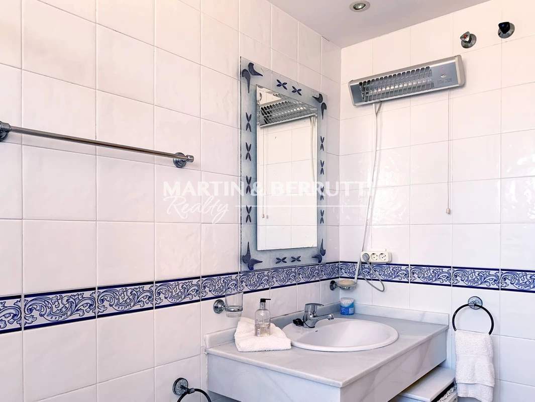 9-467d0cee5b725f3ef65f102a0c2e69c0