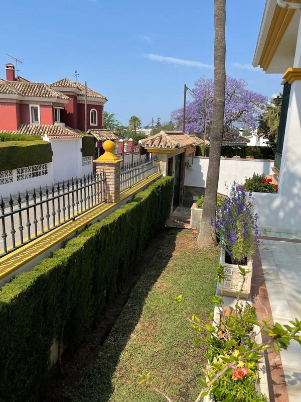 7-aa4cc561180b369757c0bb4af9886cd3