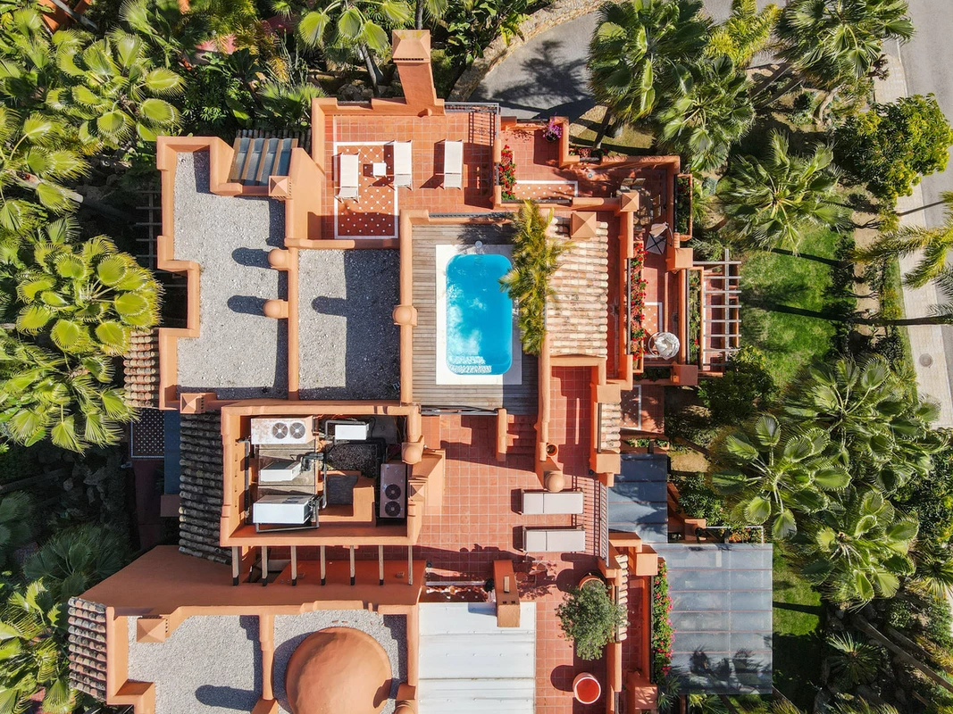 2-5bd7b9d04b45e33852eaf0ec6670150d