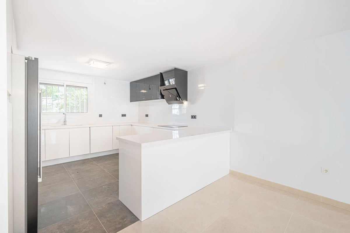 8-e64a9055bba3e77ac8aca3b893cdf826