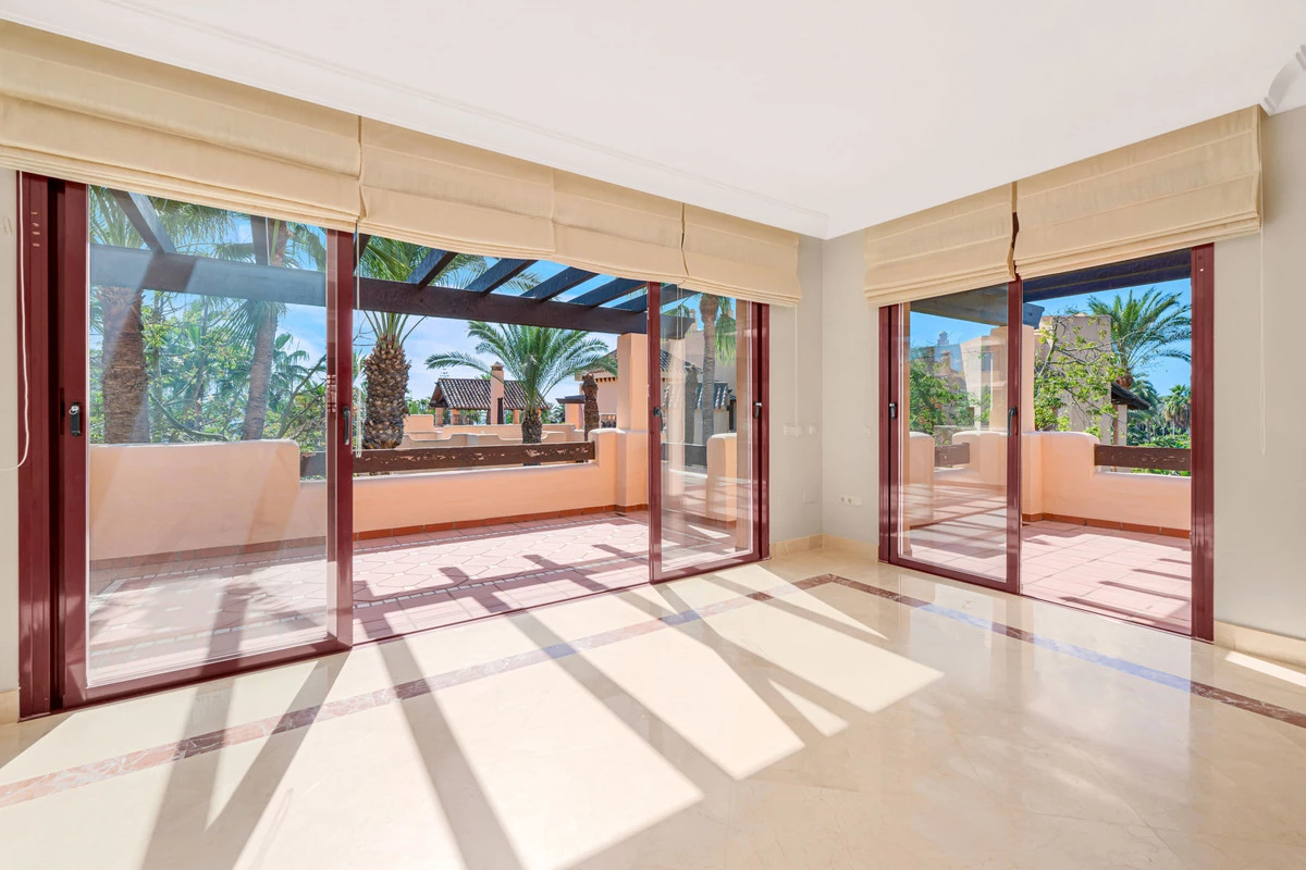 2-5bd7b9d04b45e33852eaf0ec6670150d