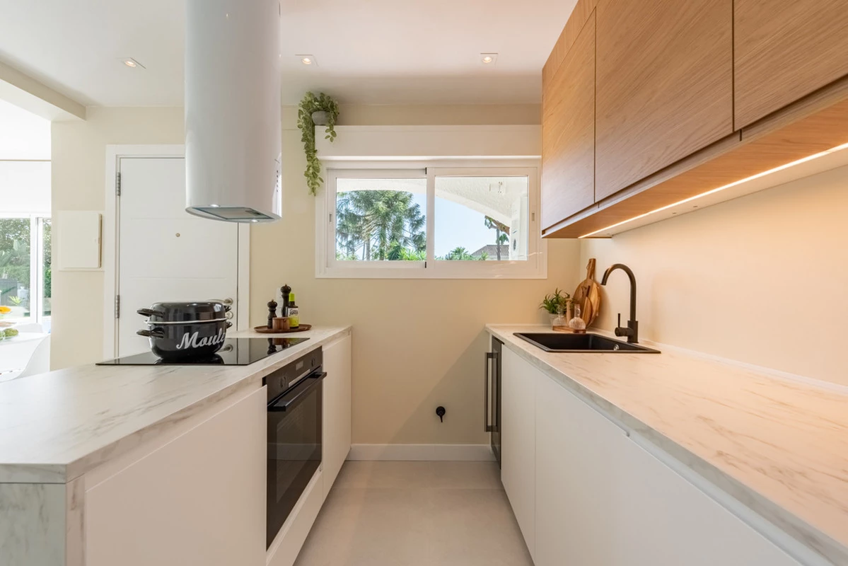 2-5bd7b9d04b45e33852eaf0ec6670150d