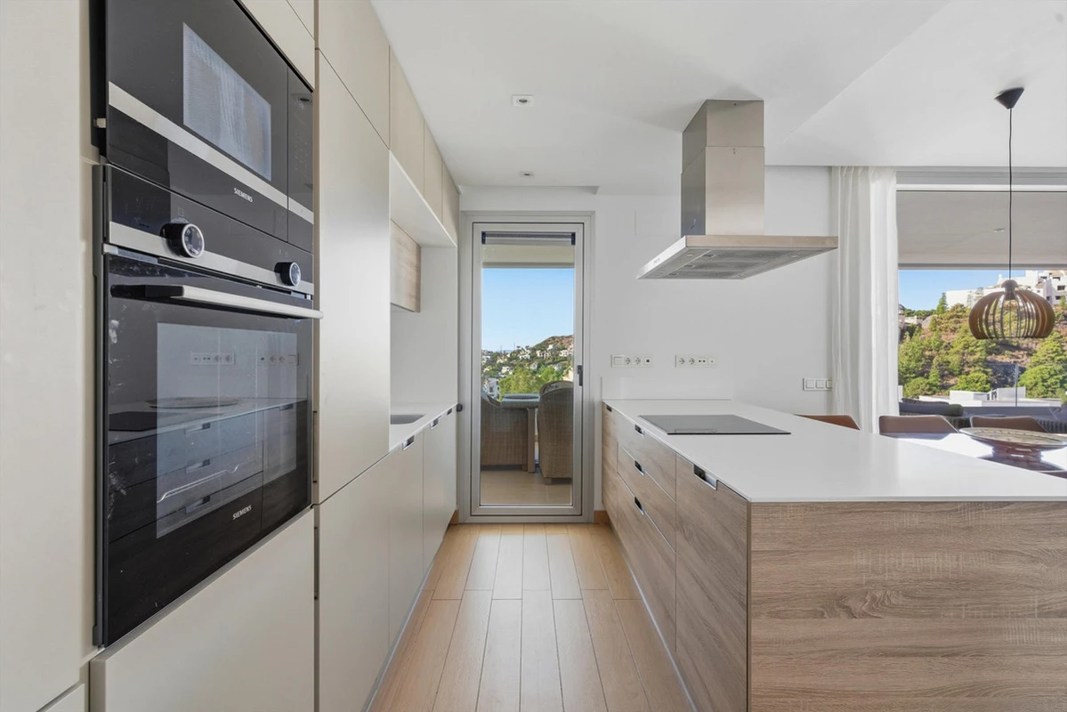 7-aa4cc561180b369757c0bb4af9886cd3