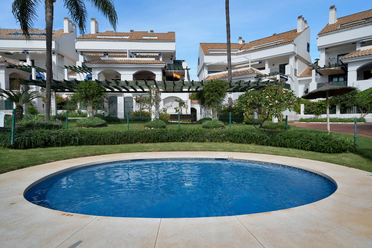 8-e64a9055bba3e77ac8aca3b893cdf826