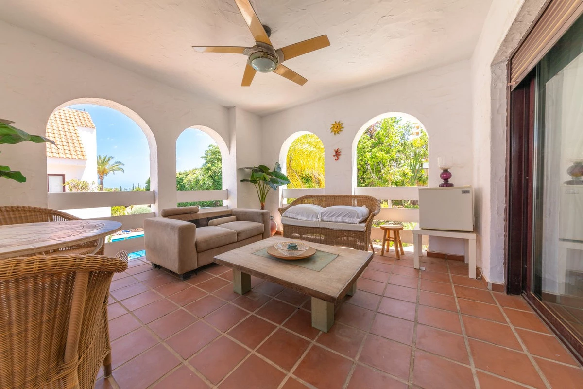 9-467d0cee5b725f3ef65f102a0c2e69c0