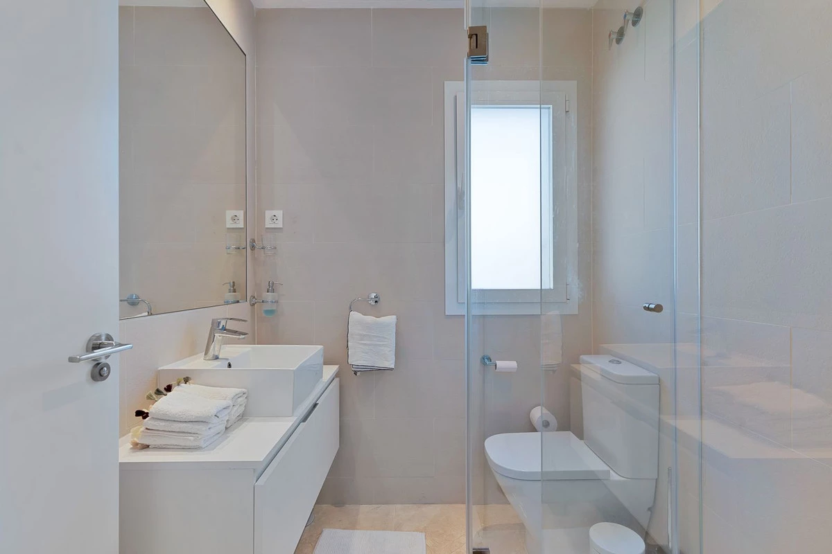 8-e64a9055bba3e77ac8aca3b893cdf826