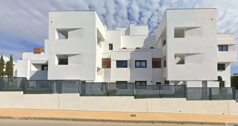 R5190817 | Ground Floor Apartment in Bel Air – € 630,000 – 2 beds, 2 baths