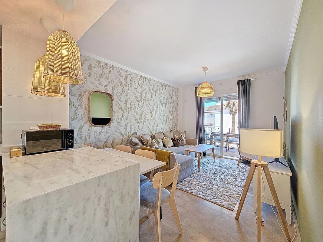 4-c23c0f86247804fa50226aecd8b0b2c8