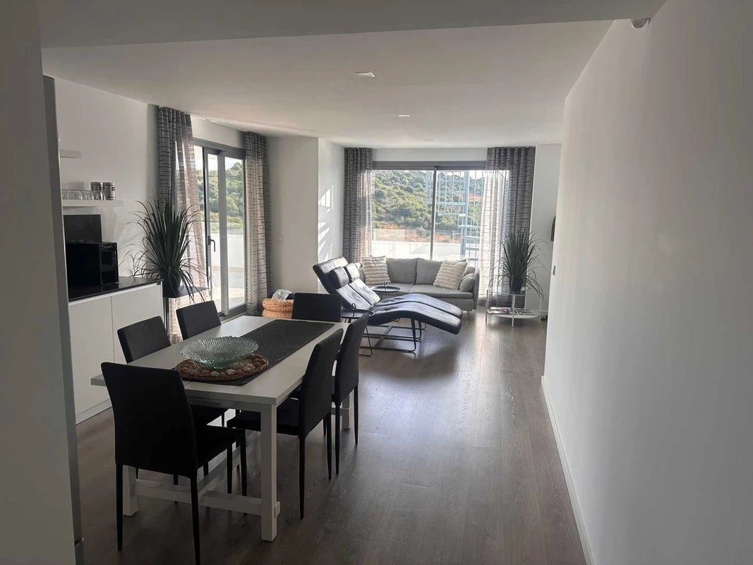 7-aa4cc561180b369757c0bb4af9886cd3