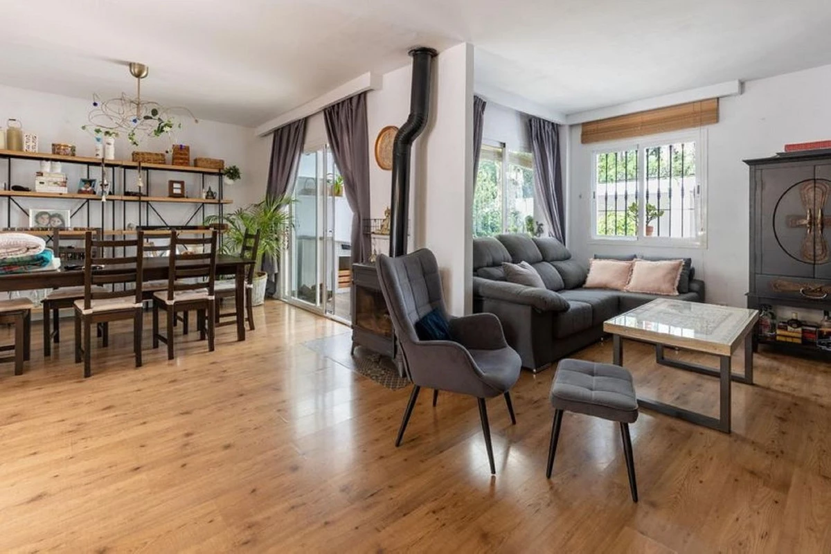 3-e898b2bb2a2fdfd06d2c39894dce8316