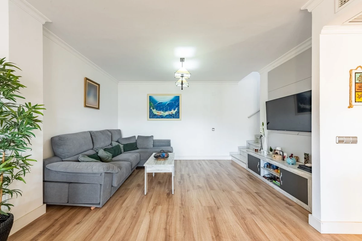 7-aa4cc561180b369757c0bb4af9886cd3