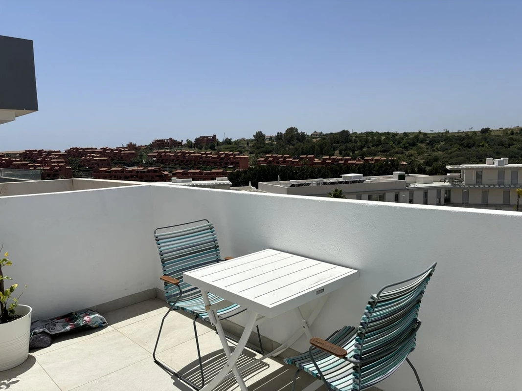 9-467d0cee5b725f3ef65f102a0c2e69c0