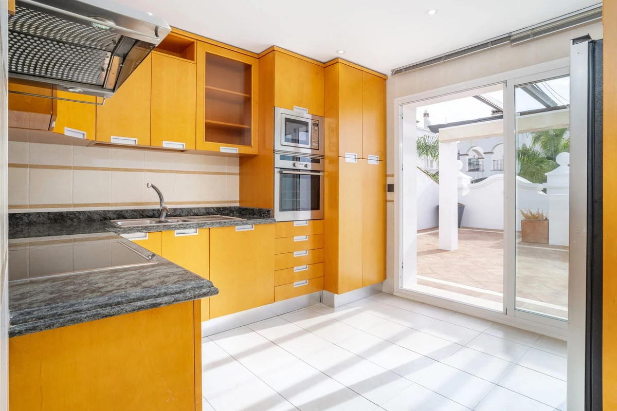 4-c23c0f86247804fa50226aecd8b0b2c8