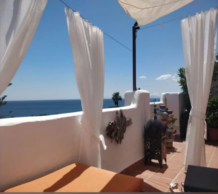 R5039416 | Penthouse Duplex in Casares Playa – € 479,000 – 3 beds, 3 baths