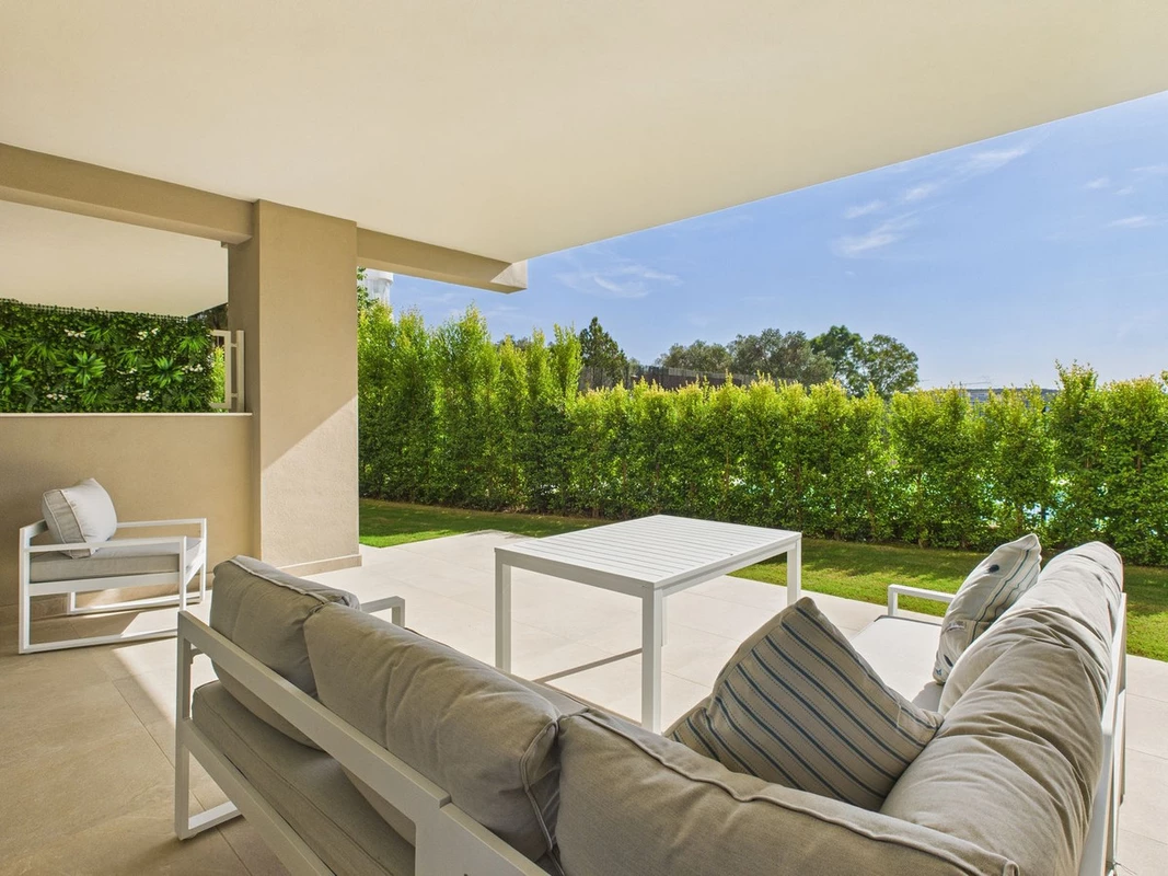 2-5bd7b9d04b45e33852eaf0ec6670150d