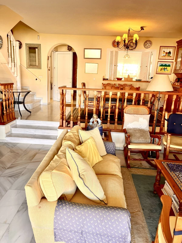 8-e64a9055bba3e77ac8aca3b893cdf826