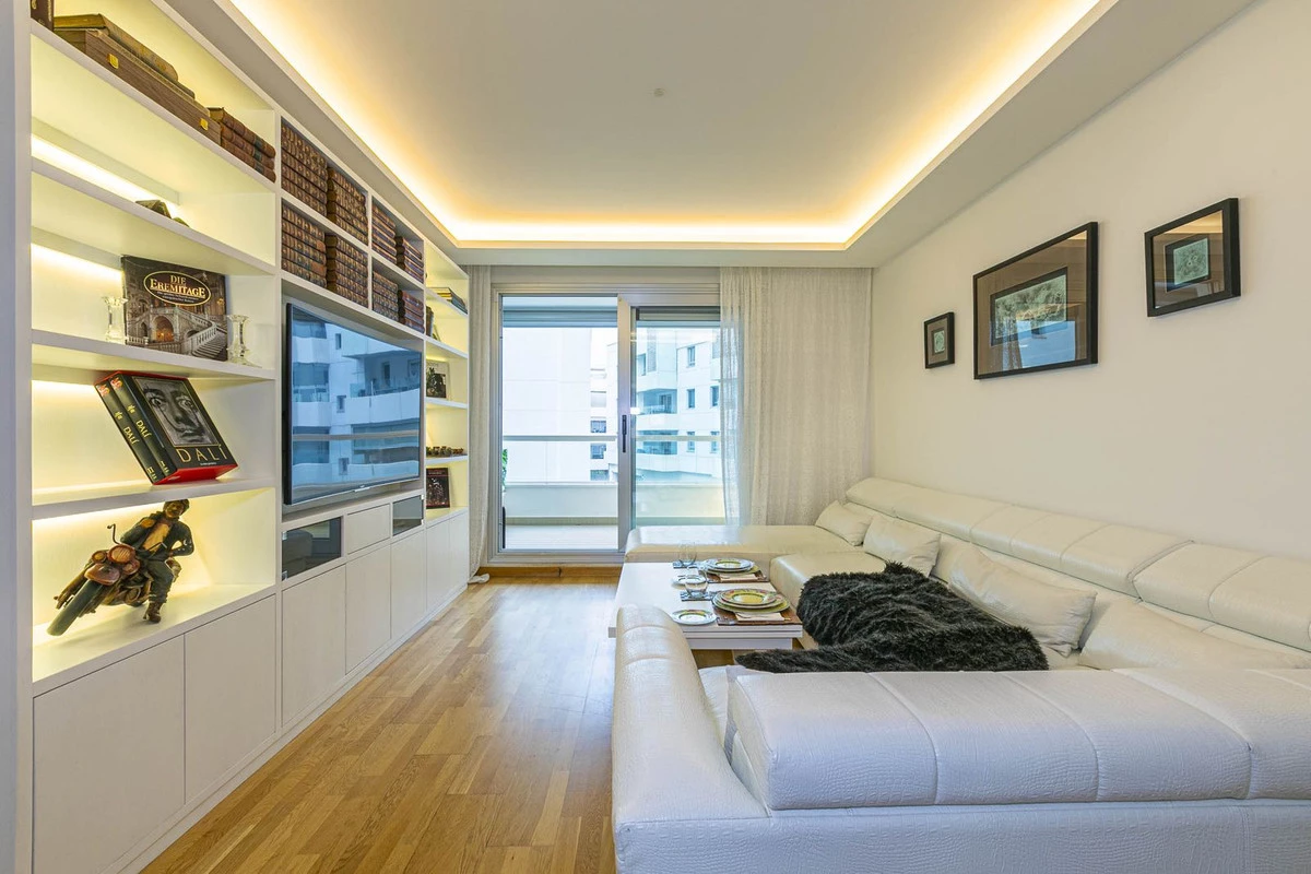 8-e64a9055bba3e77ac8aca3b893cdf826