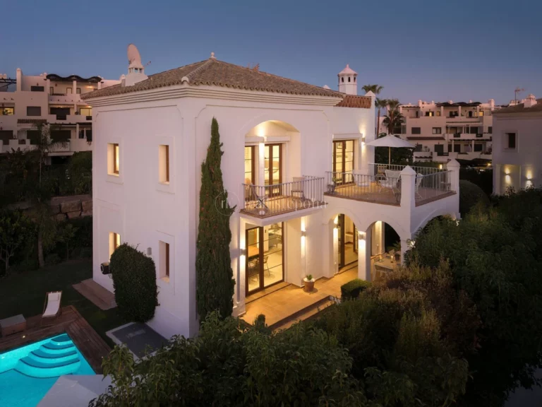 145455 | Villa in Estepona – € 1,750,000 – 4 beds, 3 baths