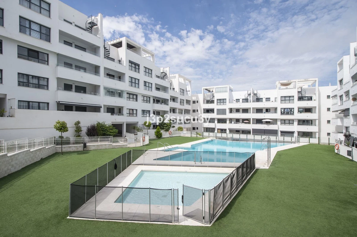 1-7980e48d732b6fc85c14b43b94d2aa54