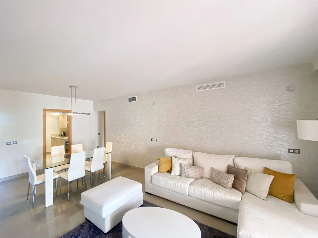 2-5bd7b9d04b45e33852eaf0ec6670150d