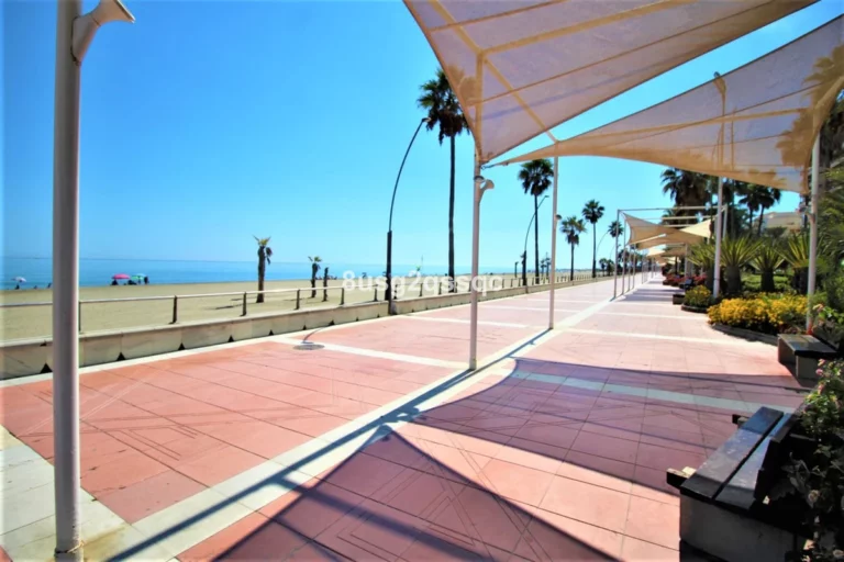 R5163853 | Penthouse Duplex in Estepona – € 465,000 – 3 beds, 2 baths