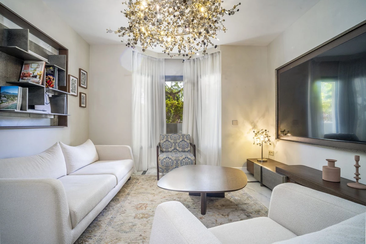 9-467d0cee5b725f3ef65f102a0c2e69c0