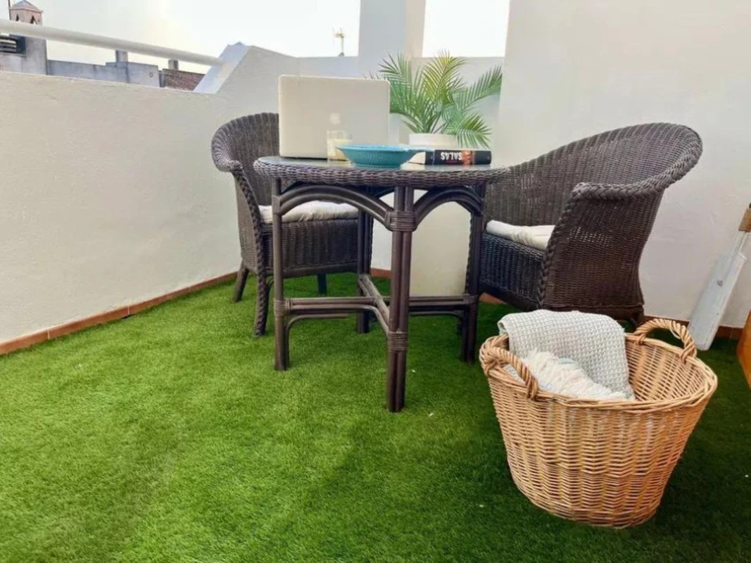 8-e64a9055bba3e77ac8aca3b893cdf826