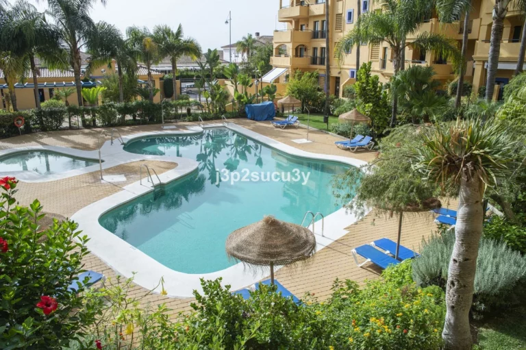 R5157091 | Middle Floor Apartment in Marbella – € 540,000 – 2 beds, 2 baths