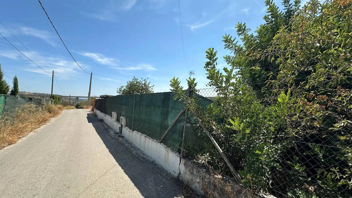 2-5bd7b9d04b45e33852eaf0ec6670150d