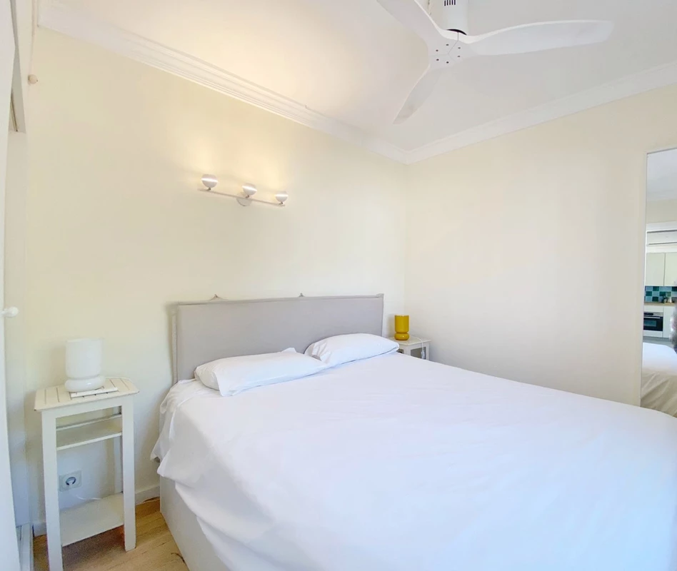 8-e64a9055bba3e77ac8aca3b893cdf826