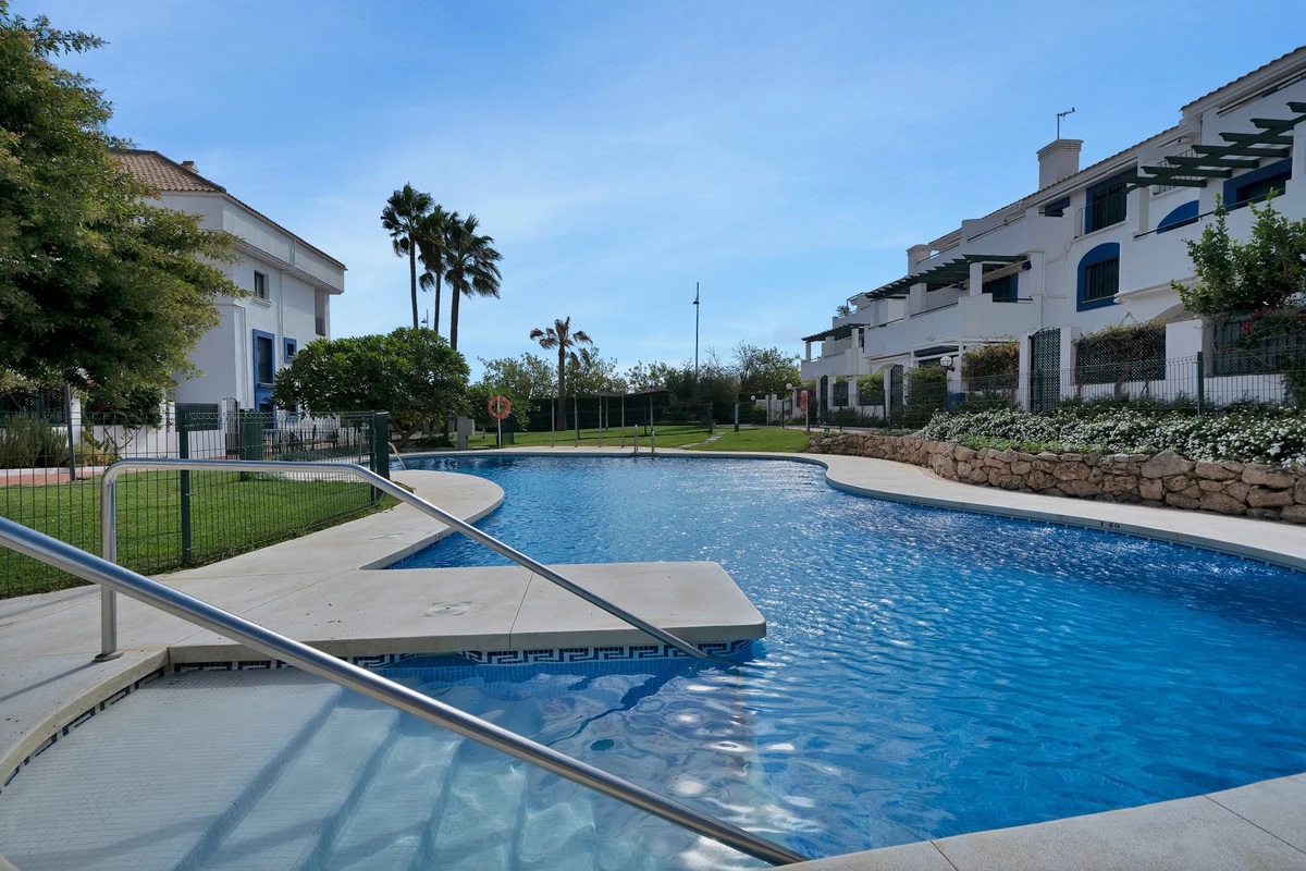 7-aa4cc561180b369757c0bb4af9886cd3