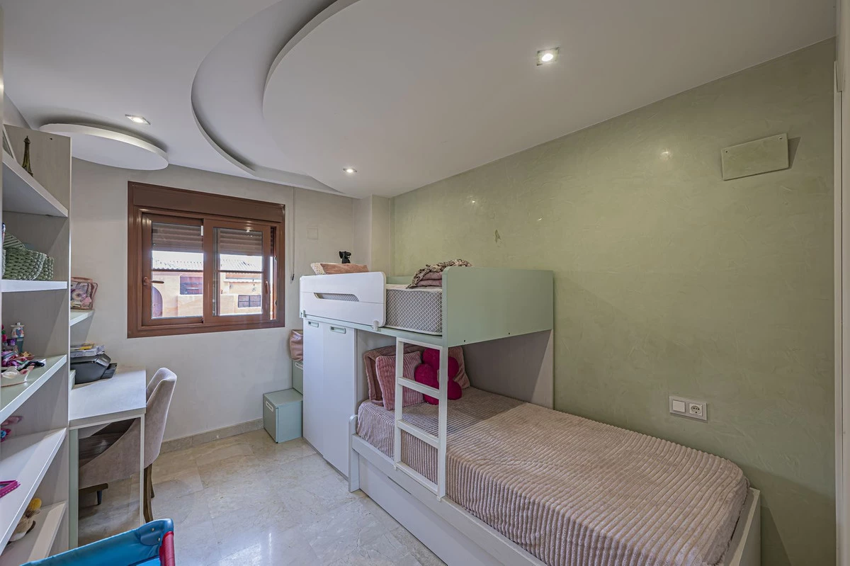 9-467d0cee5b725f3ef65f102a0c2e69c0