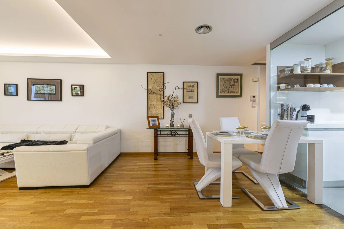 9-467d0cee5b725f3ef65f102a0c2e69c0