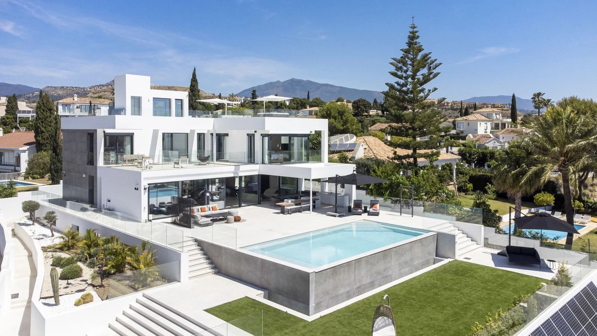 2-5bd7b9d04b45e33852eaf0ec6670150d