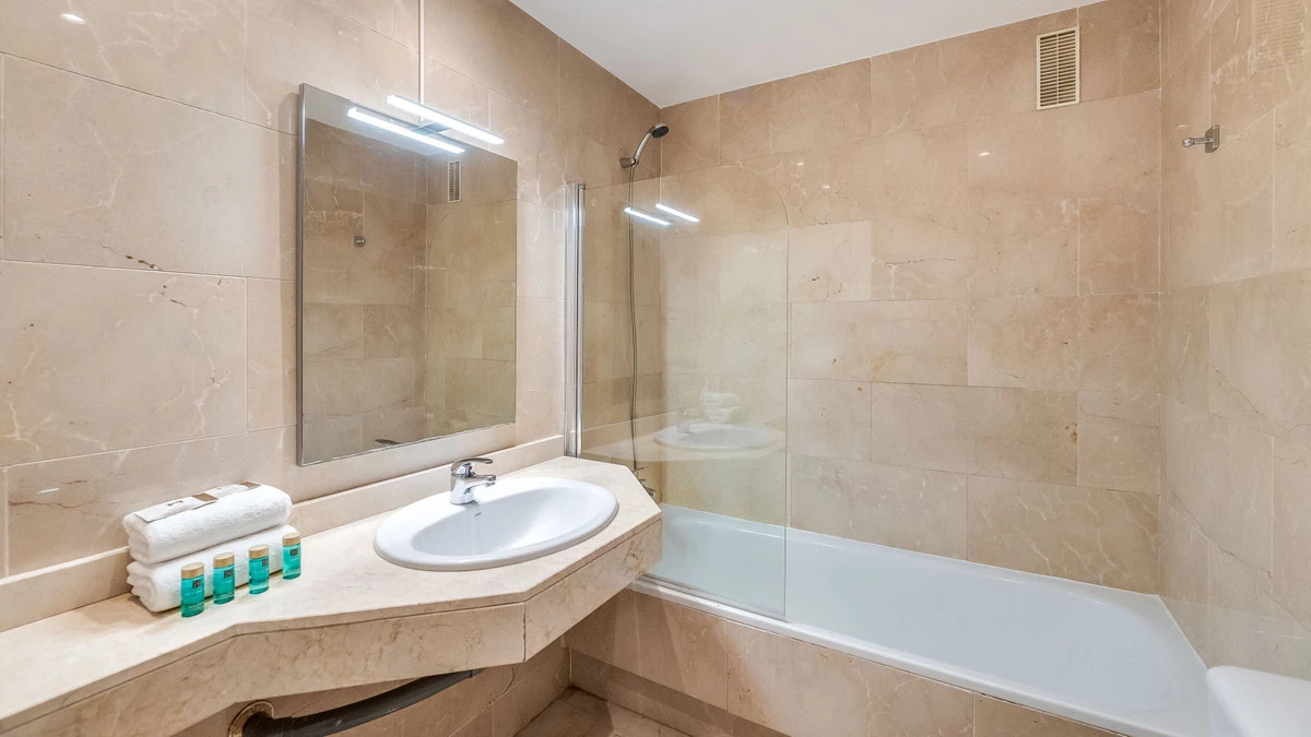 9-467d0cee5b725f3ef65f102a0c2e69c0