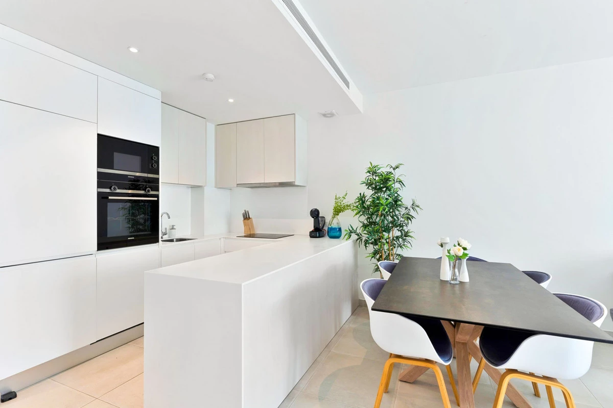 8-e64a9055bba3e77ac8aca3b893cdf826