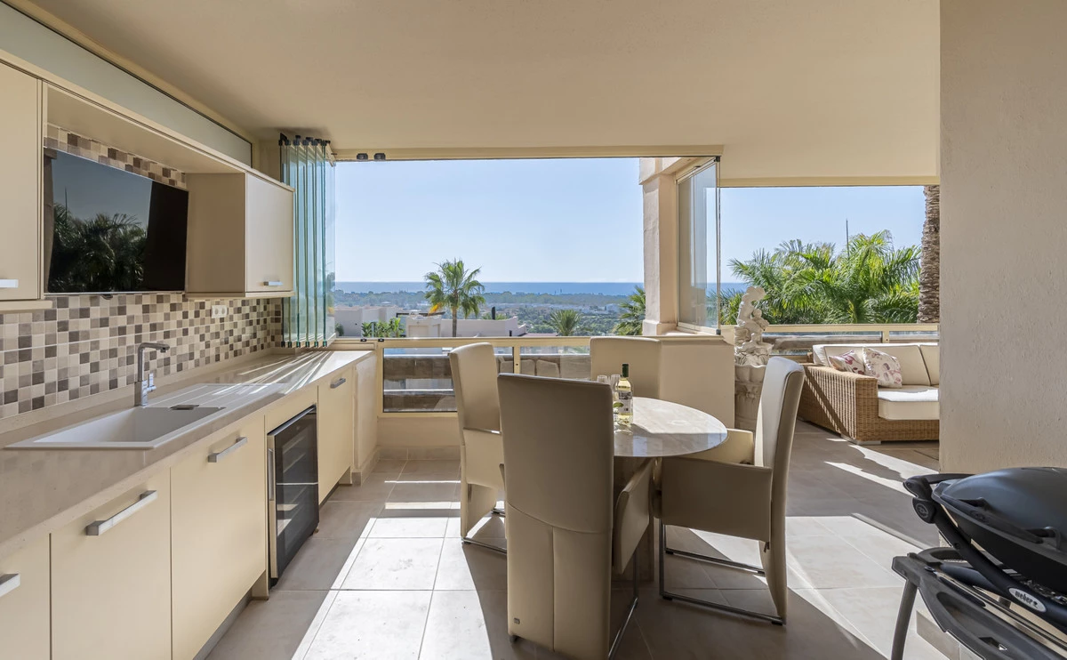 2-5bd7b9d04b45e33852eaf0ec6670150d