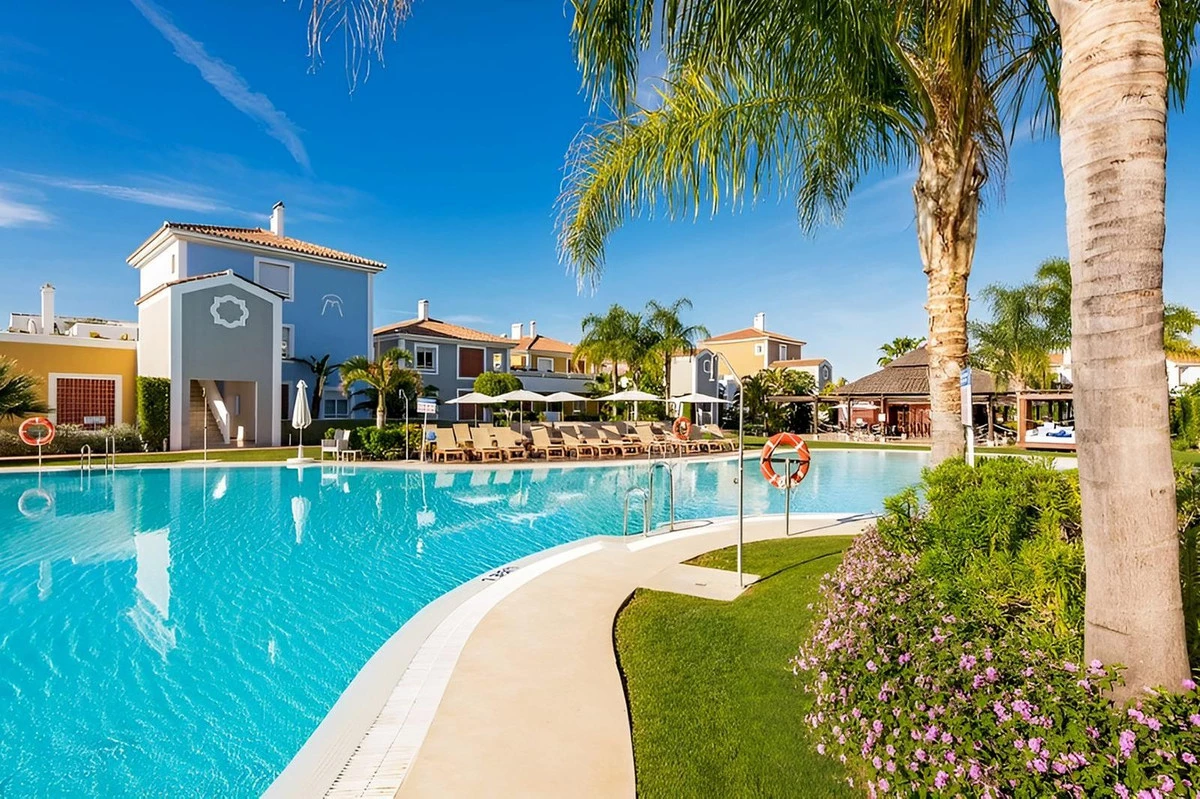 2-5bd7b9d04b45e33852eaf0ec6670150d