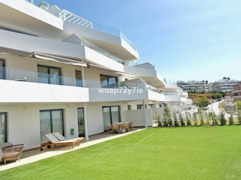 R5106505 | Middle Floor Apartment in Estepona – € 488,000 – 3 beds, 2 baths