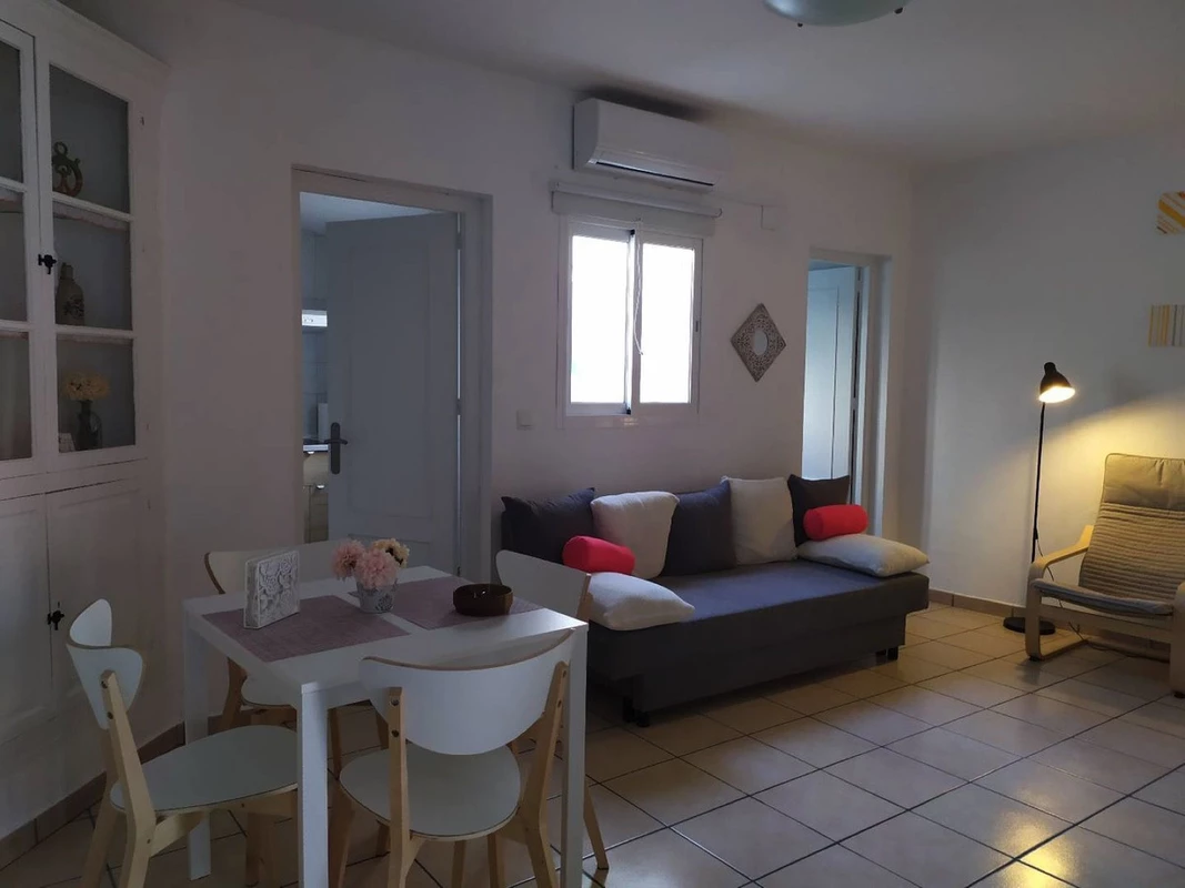 7-aa4cc561180b369757c0bb4af9886cd3