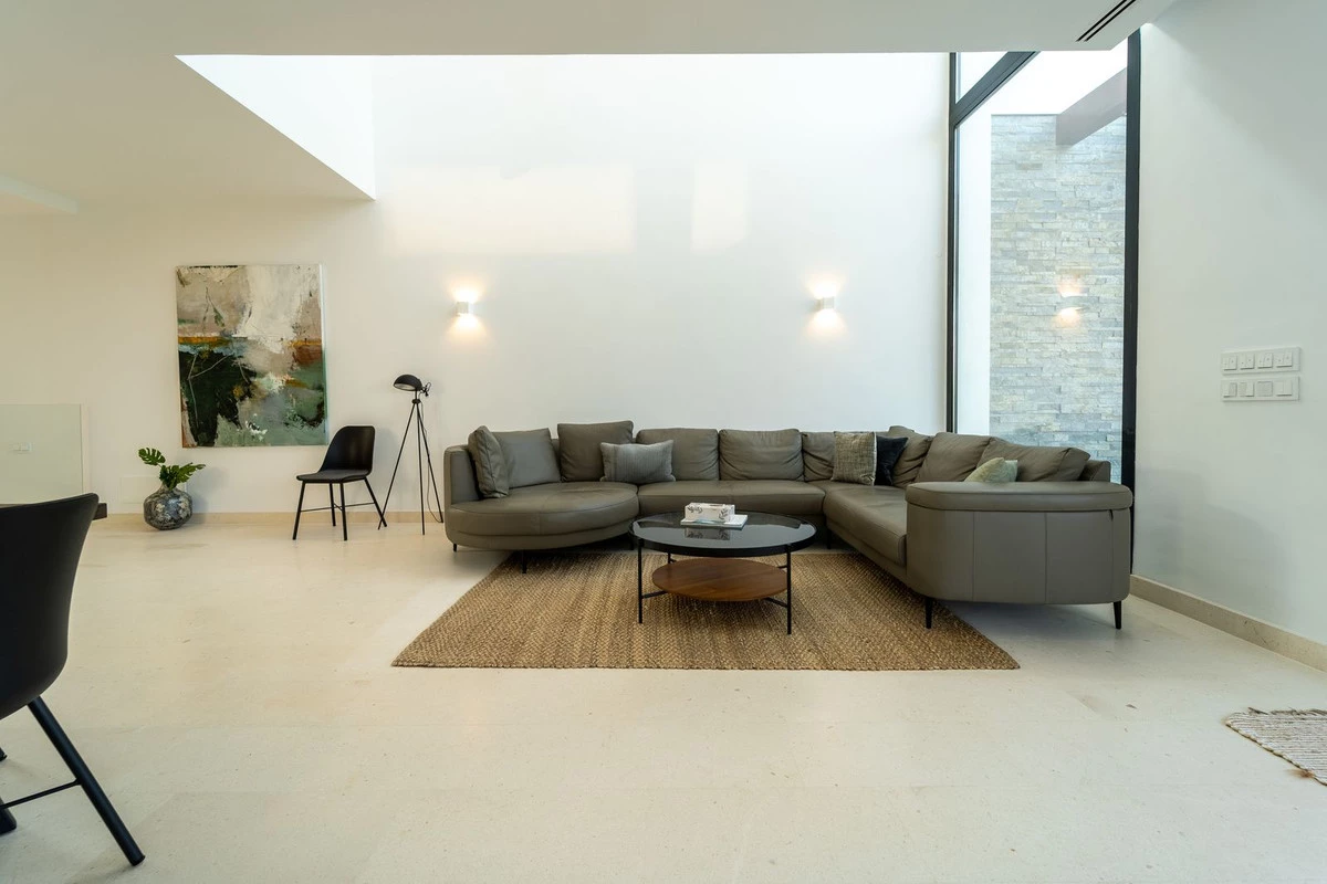 9-467d0cee5b725f3ef65f102a0c2e69c0