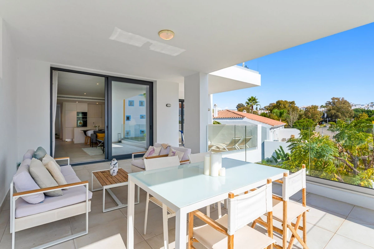 2-5bd7b9d04b45e33852eaf0ec6670150d