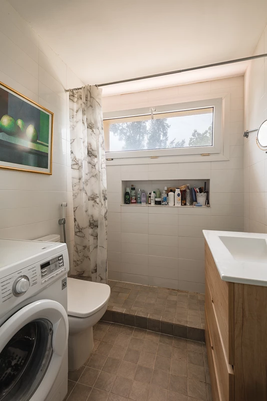 8-e64a9055bba3e77ac8aca3b893cdf826