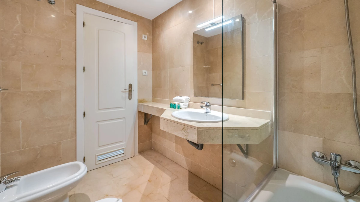 8-e64a9055bba3e77ac8aca3b893cdf826