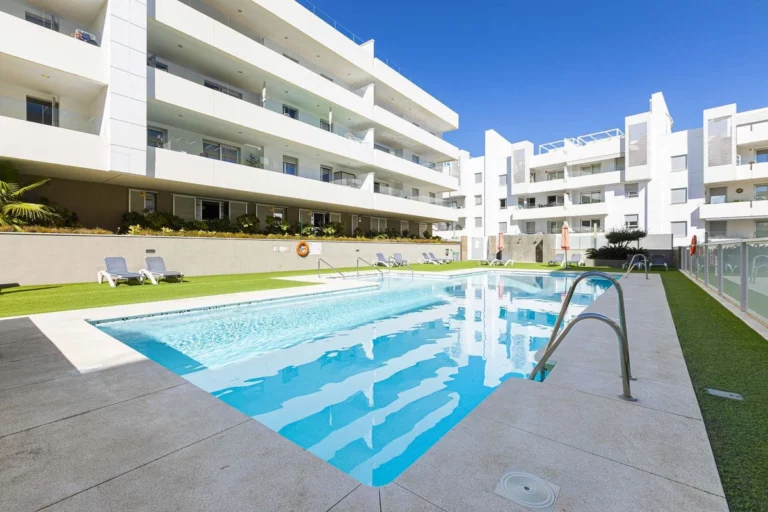 R5049535 | Middle Floor Apartment in San Pedro de Alcántara – € 649,500 – 3 beds, 2 baths
